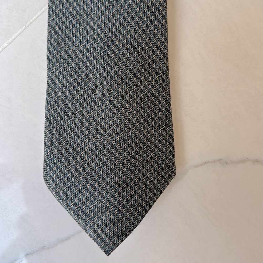 Valentino tie
